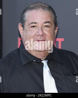 Los Angeles, USA. 21. September 2022. Gilbert Galvan Jr. kommt bei der BANDIT-Weltpremiere an, die am Mittwoch, dem 21. September 2022, im Harmony Gold in Los Angeles, CA, stattfand. (Foto: Sthanlee B. Mirador/Sipa USA) Quelle: SIPA USA/Alamy Live News Stockfoto