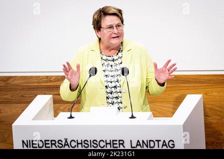 Hannover, Deutschland. 22. September 2022. Johanne Modder (SPD) spricht im niedersächsischen landtag. Quelle: Moritz Frankenberg/dpa/Alamy Live News Stockfoto