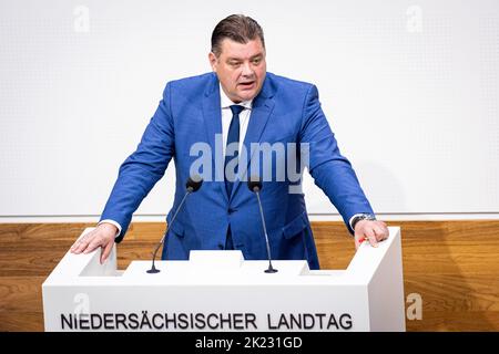 Hannover, Deutschland. 22. September 2022. Jens Nacke (CDU) spricht im niedersächsischen landtag. Quelle: Moritz Frankenberg/dpa/Alamy Live News Stockfoto