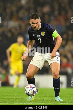 Glasgow, Schottland, 21.. September 2022. John McGinn aus Schottland während des Spiels der UEFA Nations League im Hampden Park, Glasgow. Bildnachweis sollte lauten: Neil Hanna / Sportimage Stockfoto