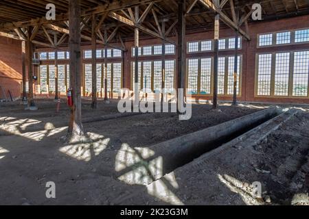 Evanston, Wyoming - das historische Rundhaus und die Bahnhöfe, erbaut von der Union Pacific Railroad im Jahr 1912. Das Gebäude hatte 28 Schächte für Triebwagen und locom Stockfoto