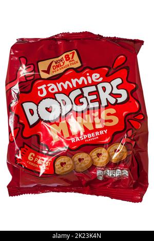 Jimmie Dodgers Minis Snack-Packs mit Himbeergeschmack auf weißem Hintergrund isoliert Stockfoto