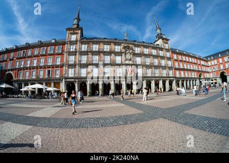 Madrid, Spanien, September 2022. Panoramablick auf die Plaza Major im Stadtzentrum Stockfoto