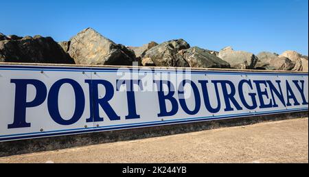 Talmont Saint Hilaire, Frankreich - 23. September 2016 : Schild mit der Einfahrt zum Hafen von Bourgenay (PORT BOURGENAY) an einem Sommertag Stockfoto