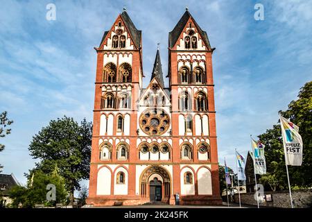 Die Limburger Kathedrale, nach ihrem schutzheiligen St. Georg auch Georgsdom genannt, ist seit 1827 und heute die Domkirche der Limburger Diözese Stockfoto