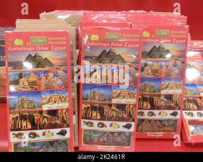 Sharm El Sheikh, Ägypten - 15. September 2020: Der lokale Souvenirladen im ägyptischen Souvenirladen in Sharm El Sheikh, Ägypten, am 15. September 2020 Stockfoto