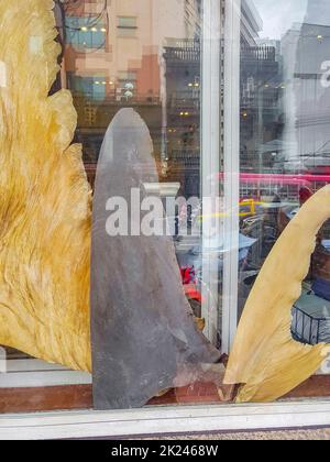 Bunte China Town alten Markt Einkaufsstraßen Straße voller Lebensmittelgeschäfte und Menschen Bangkok Thailand. Stockfoto