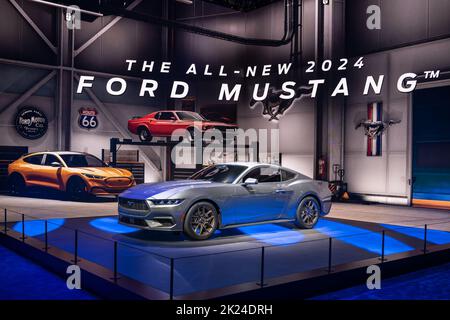 DETROIT, MI/USA - 15. SEPTEMBER 2022: Ein Ford Mustang S650 der 7.. Generation von 2024 auf der North American International Detroit Auto Show (NAIAS). Stockfoto