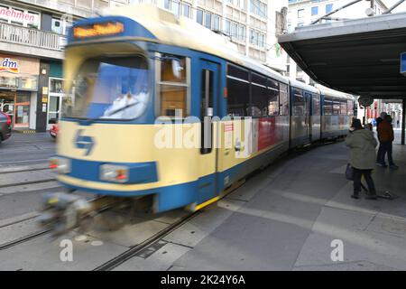 Lokalbahn Wien-Baden (Badner Bahn), Niederösterreich, Wien - Lokalbahn Wien-Baden (Badner Bahn), Niederösterreich, Wien Stockfoto