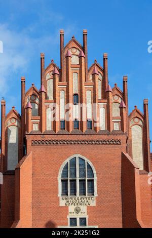Torun, Polen - 27. Juni 2020: Gotisches Gebäude der Nicolaus Copernicus Universität, Collegium Maius Stockfoto