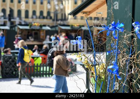 Ostermarkt beim weltbekannten Schloss Schönbrunn in Wien, Österreich - Ostermarkt im weltberühmten Schloss Schönbrunn in Wien, Österreich Stockfoto