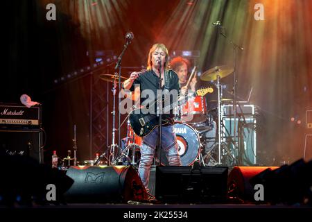 Chris Norman am 11. Juni 2022 live in der Parkbühne Wuhlheide beim traditionellen Sommerfest des Berliner Rundfunks 91,4. Stockfoto