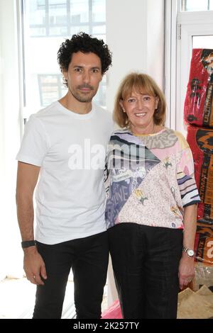 Boris Entrup, Vera Falck, Sneak Peak auf der Baustelle Dunkelziffer, Hamburg, 22.06.2022 Stockfoto