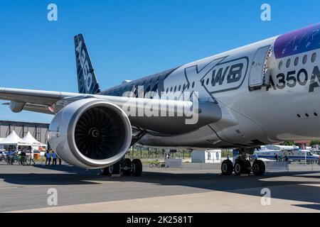 BERLIN, 23. JUNI 2022: Großraumflugzeug Airbus A350-900 XWB. Ausstellung ILA Berlin Air Show 2022 Stockfoto