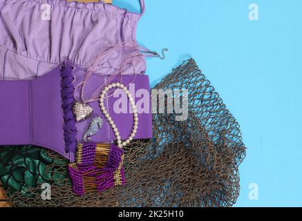 Mermaid Fashion mit Schmuck- und Angelnetz – Nahaufnahme Stockfoto