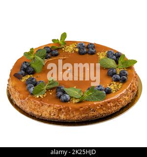 Köstlicher Käsekuchen mit gesalzener Karamellsauce Stockfoto