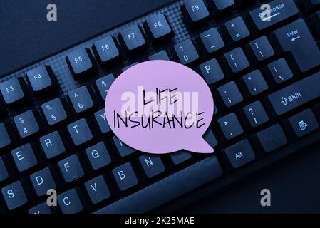 Inspiration mit dem Schild Life Insurance. Geschäftskonzept Zahlung von Sterbegeld oder Verletzung Begräbnis oder medizinische Ansprüche Eingeben von Krankenhausaufzeichnungen und -berichten, Erstellen Neues eBook Reading Programm Stockfoto