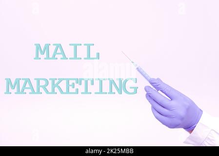 Handschrift Text Mail Marketing. Business Approach Act of Send a Commercial Messages Broadcast Sense Forscher Displaying Virus Prevention Method, New Infection Cure Ideas Stockfoto