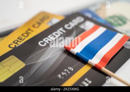 Thailand-Kennzeichen auf Kreditkarte. Finanzentwicklung, Bankkonto, Statistik, Investment Analytic Research Data Economy, Börsenhandel, Unternehmenskonzept. Stockfoto