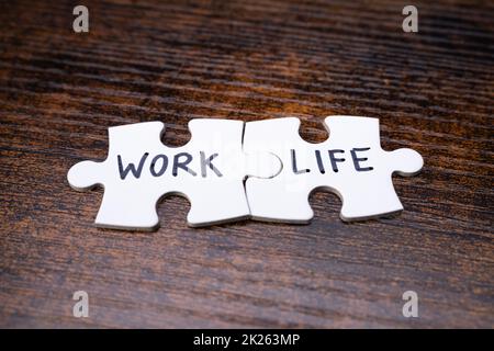 Verbinden Von Work-Life-Wörtern Stockfoto