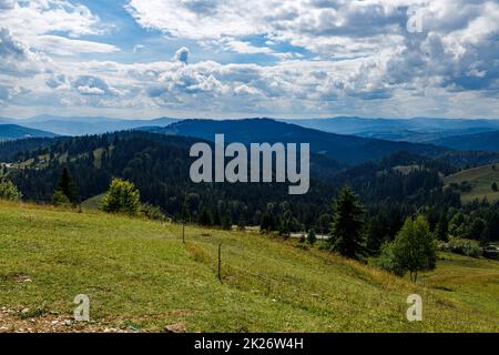 Die Landschaft der Bukowina in Rumänien Stockfoto