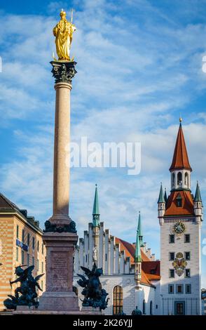 Marys-Säule am Marienplatz Stockfoto