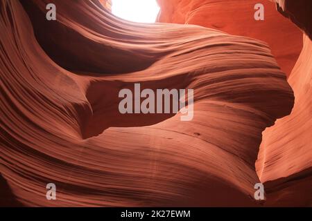 Das weiße Loch auf dem Gipfel des Antelope Canyon Stockfoto