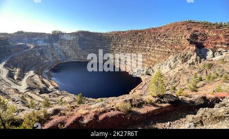 Bergbaugebiet Corta Atalaya in den Riotinto-Minen Stockfoto