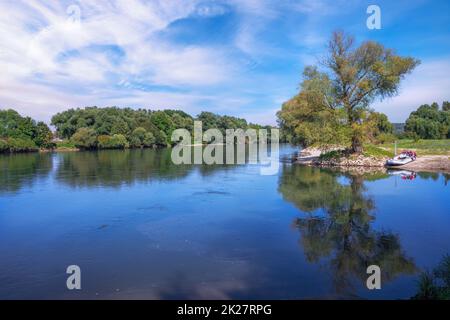 Idyllische Naturlandschaft im Donautal bei Kehlheim Stockfoto