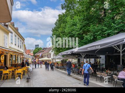 Cafés, Bars und Restaurants auf Ulica Ivana Tkalčića in der Altstadt, Zagreb, Kroatien Stockfoto