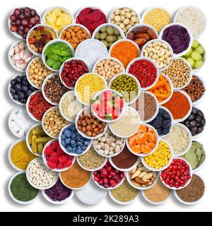 Obst und Gemüse Gewürze Zutaten Beeren Lebensmittel Trauben von oben Stockfoto