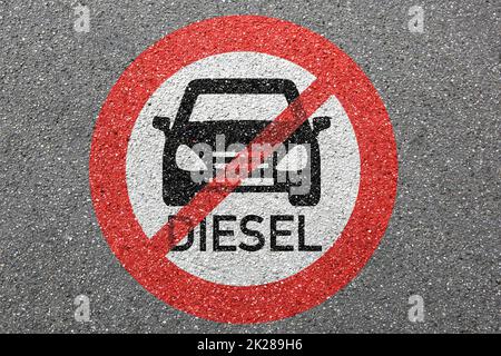 Dieselfahrzeug Fahrverbot Straßenschild Straßenfahrzeug nicht erlaubt Zone Stockfoto