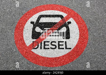 Dieselfahrzeug Fahrverbot Straßenschild Straßenfahrzeug nicht erlaubt Sperrzone Stockfoto
