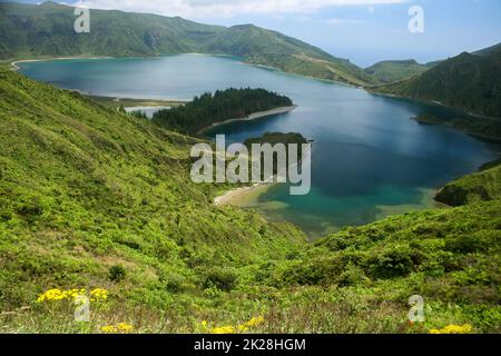 Wunderschöne Aussicht auf Lagoa do Fogo Stockfoto