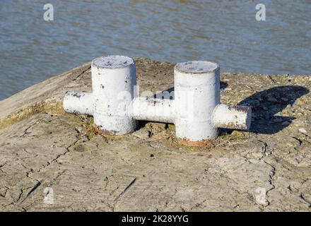 Anlegestelle am Pier. Kneht Stockfoto