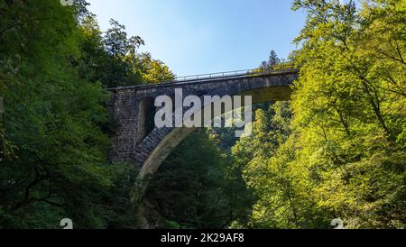 Vintgar Gorge Eisenbahnbrücke Stockfoto