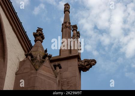 Die evangelische Lutherische Pfarrkirche St. Jacobi in der Altstadt von GÃ¶ttingen in Niedersachsen ist eine gotische Kirche mit drei Schiffen, die zwischen 1361 und 1433 erbaut wurde. Der Kirchenpatron ist James der Ältere. Mit 72 Metern Höhe ist der Kirchturm das höchste Gebäude Stockfoto