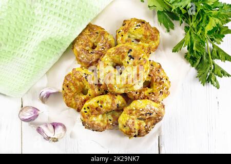 Bagels, Quark und Käse an Bord Stockfoto