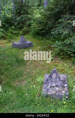 Ekne, Norwegen - 05. Juli 2022: Falstad war ein deutsches Internier- und Durchgangslager während des Zweiten Weltkriegs. Mehr als 200 Gefangene wurden im nahegelegenen f angeschossen Stockfoto