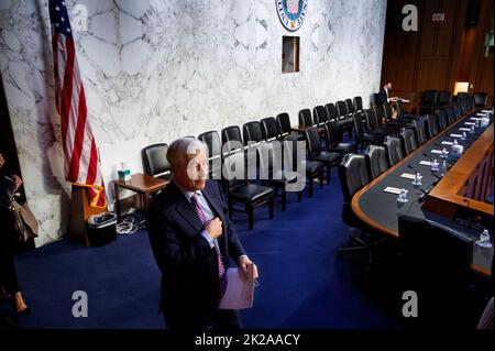 Washington, Vereinigte Staaten Von Amerika. 22. September 2022. Jamie Dimon, Chairman und CEO von JPMorgan Chase & Co., kommt zu einer Anhörung des Senatsausschusses für Banken, Wohnungsbau und Stadtangelegenheiten, um die größten Banken des Landes am Donnerstag, den 22. September 2022, im Hart Senate Office Building in Washington, DC, zu untersuchen. Quelle: Rod Lampey/CNP/Sipa USA Quelle: SIPA USA/Alamy Live News Stockfoto