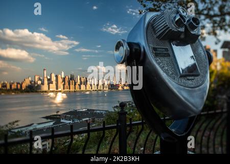 New York City New York City Manhattan Skyline der Innenstadt, betrachtet aus Jersey City, New Jersey, USA. Stockfoto