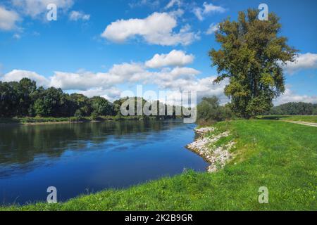 Idyllische Naturlandschaft im Donautal bei Kehlheim Stockfoto