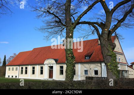 Die Jahnhalle ist eine Sehenswürdigkeit der Stadt Illertissen Stockfoto