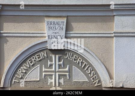 Die Jahnhalle ist eine Sehenswürdigkeit der Stadt Illertissen Stockfoto