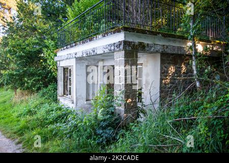 Altes verlassenes Haus Stockfoto