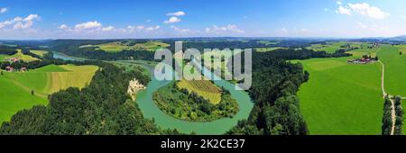 Traumhafte Landschaft im Voralpenland an der Iller Stockfoto