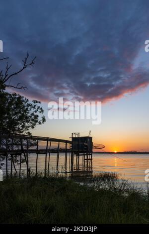 Traditionelle Fischerhütte am Fluss Gironde, Bordeaux, Aquitanien, Frankreich Stockfoto