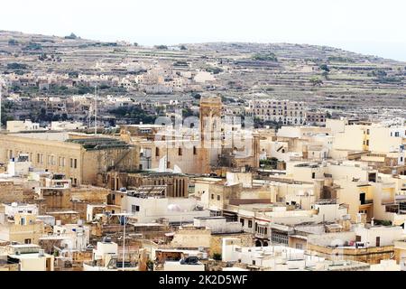 Blick auf die Stadt Victoria oder Rabat auf Gozo, die benachbarte Insel Malta Stockfoto