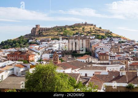 Schloss, das Aracena aufzieht Stockfoto