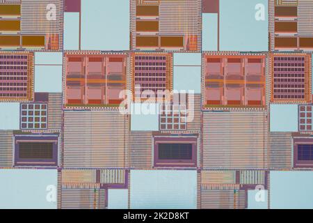 Siliziumwafer zur Herstellung von Halbleitern aus integrierter Schaltung, Nahaufnahme. Stockfoto